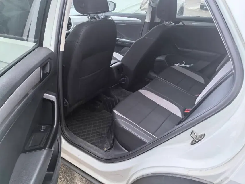 2022 Volkswagen T-Roc 1.4T 150HP L4 7DCT,autocango,china used car exporter,china ev exporter,chinese used car exporter,chinese used ev exporter