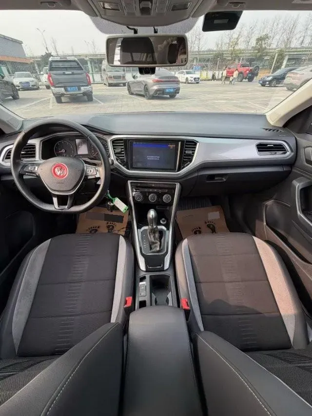 2018 Mitsubishi Eclipse Cross 1.5T 170HP L4 CVT,autocango,china used car exporter,china ev exporter,chinese used car exporter,chinese used ev exporter