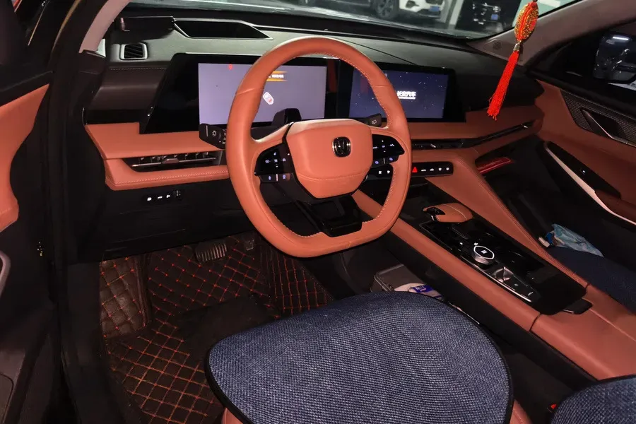 2023 ChangAn CS75 Plus 1.5T 188HP L4 8AT,autocango,china used car exporter,china ev exporter,chinese used car exporter,chinese used ev exporter