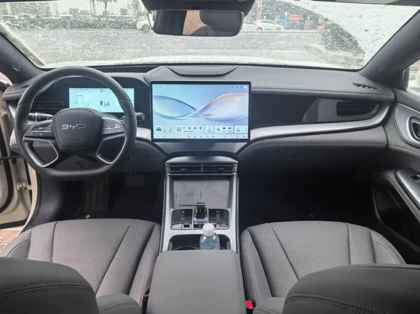 2025 BYD Seal07 DM-i 1.5L 101HP L4 E-CVT PHEV 17.6KWH,autocango,china used car exporter,china ev exporter,chinese used car exporter,chinese used ev exporter