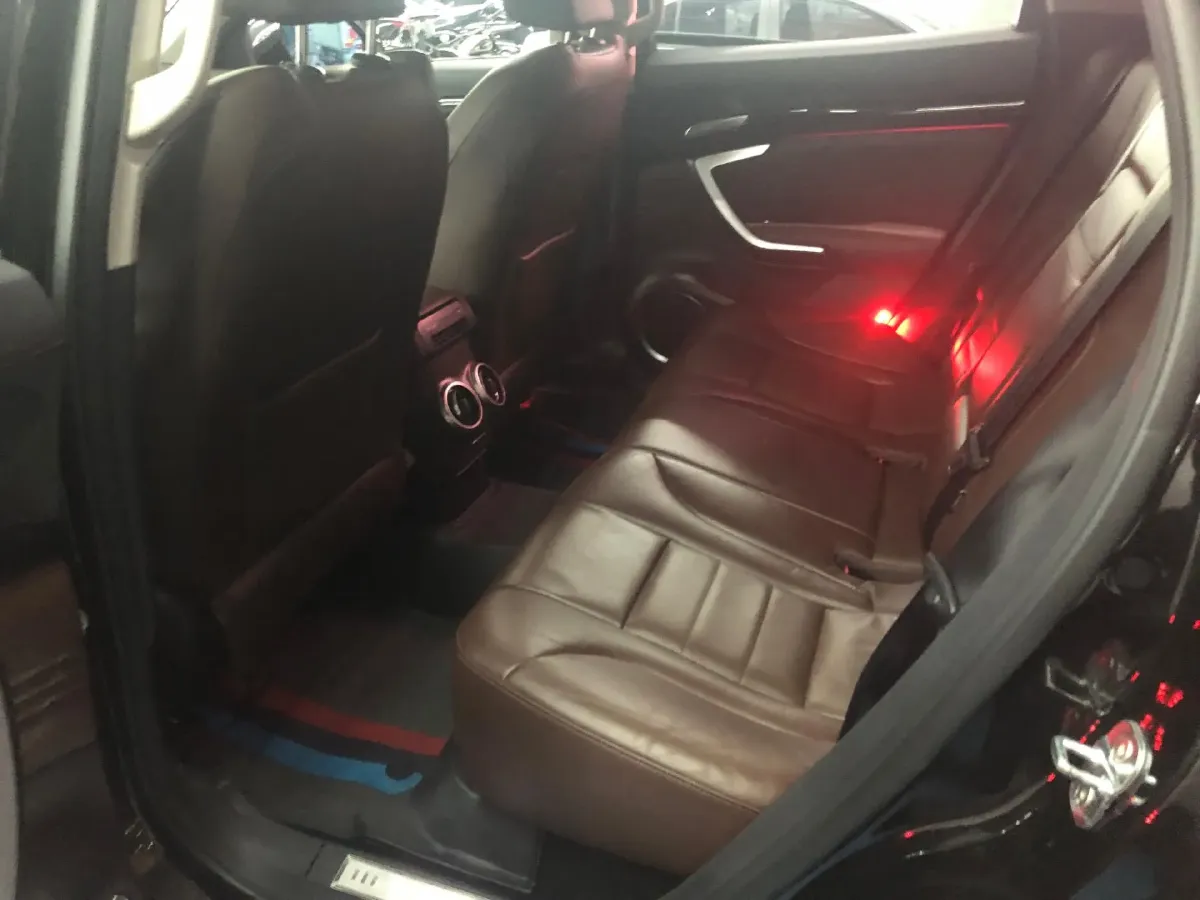 2017 WEY VV7 2.0T 234HP L4 7DCT,autocango,china used car exporter,china ev exporter,chinese used car exporter,chinese used ev exporter