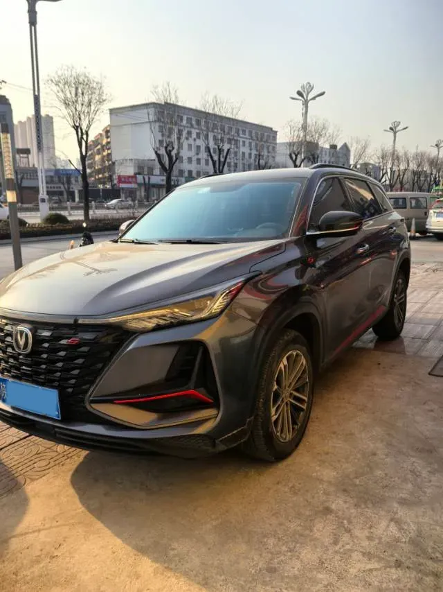 2022 ChangAn CS75 Plus 1.5T 178HP L4 6AT,autocango,china used car exporter,china ev exporter,chinese used car exporter,chinese used ev exporter