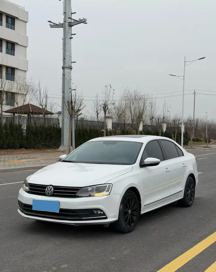 2018 KingLong KaiTe 2.3T 110HP L4 5MT,autocango,china used car exporter,china ev exporter,chinese used car exporter,chinese used ev exporter