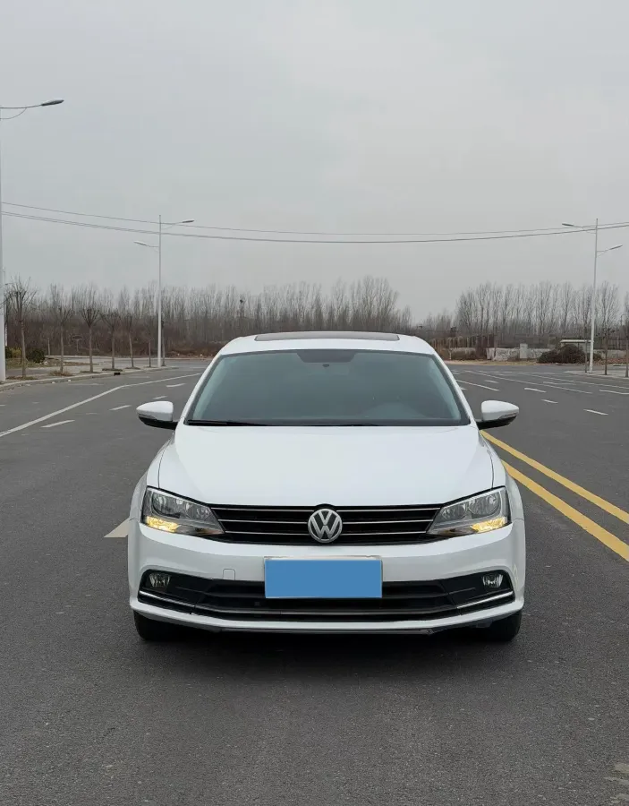 2018 KingLong KaiTe 2.3T 110HP L4 5MT,autocango,china used car exporter,china ev exporter,chinese used car exporter,chinese used ev exporter