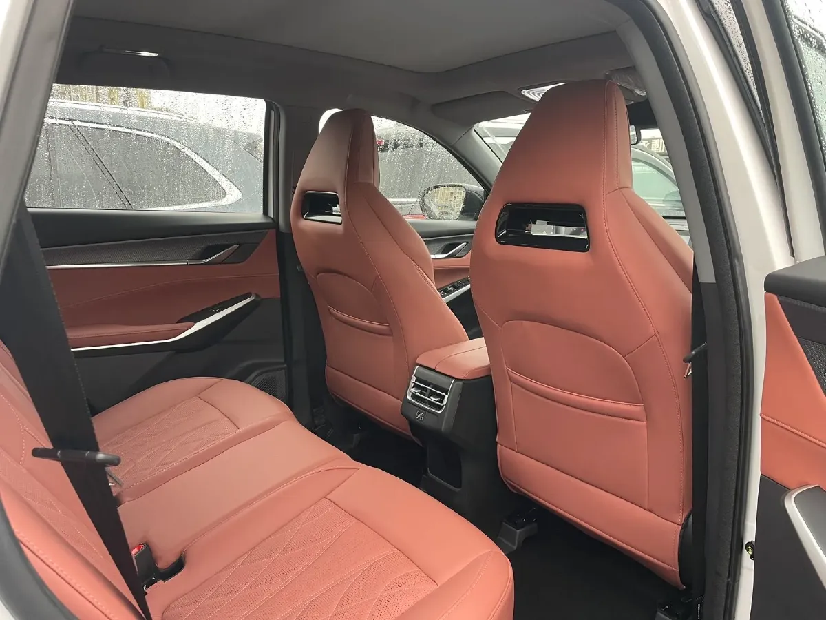 2024 ChangAn CS75 Plus 1.5T 188HP L4 8AT,autocango,china used car exporter,china ev exporter,chinese used car exporter,chinese used ev exporter