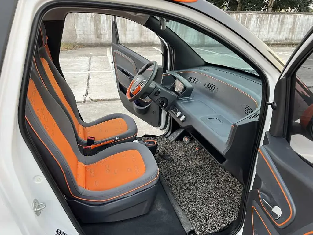 2020 BaoJun E100 BEV 28KWH,autocango,china used car exporter,china ev exporter,chinese used car exporter,chinese used ev exporter