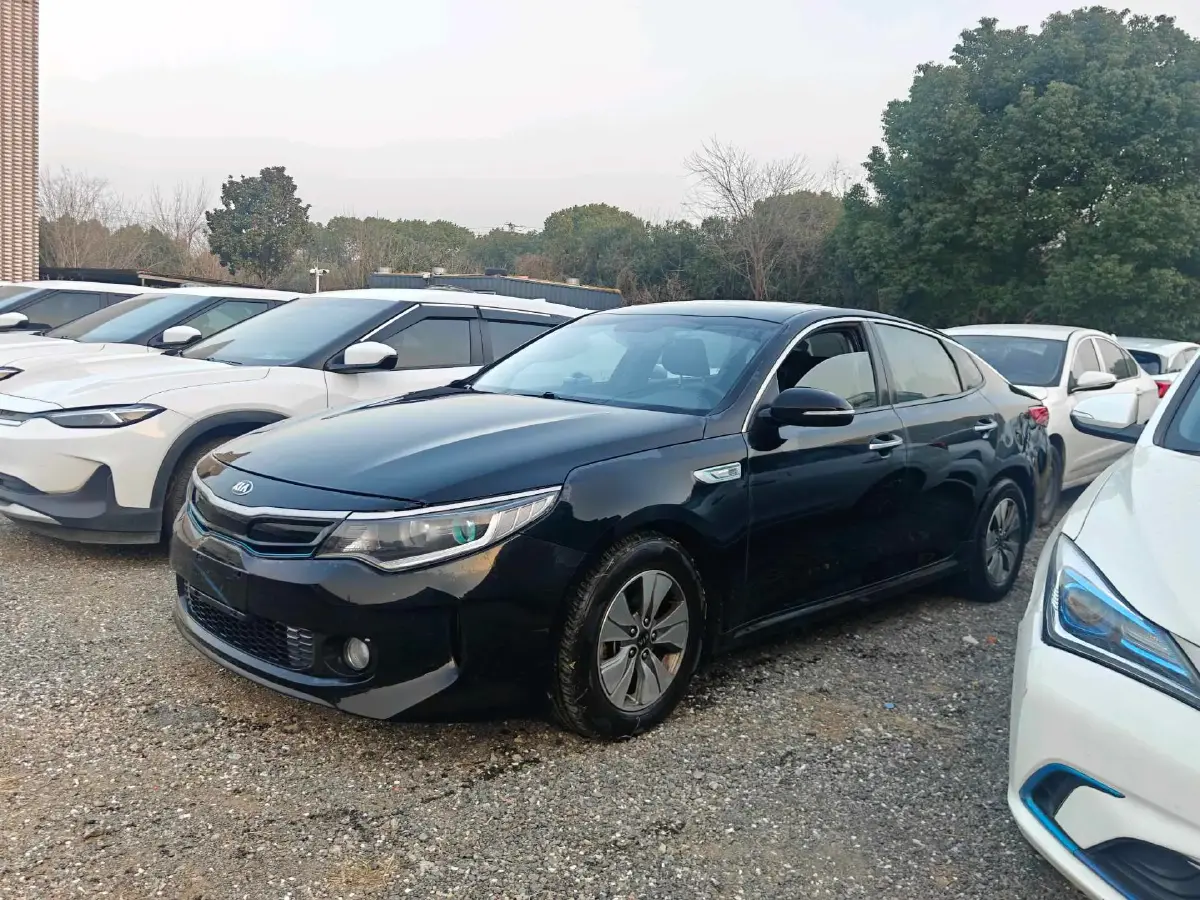 2016 Kia K5 2.0L 156HP L4 6AT Hybrid