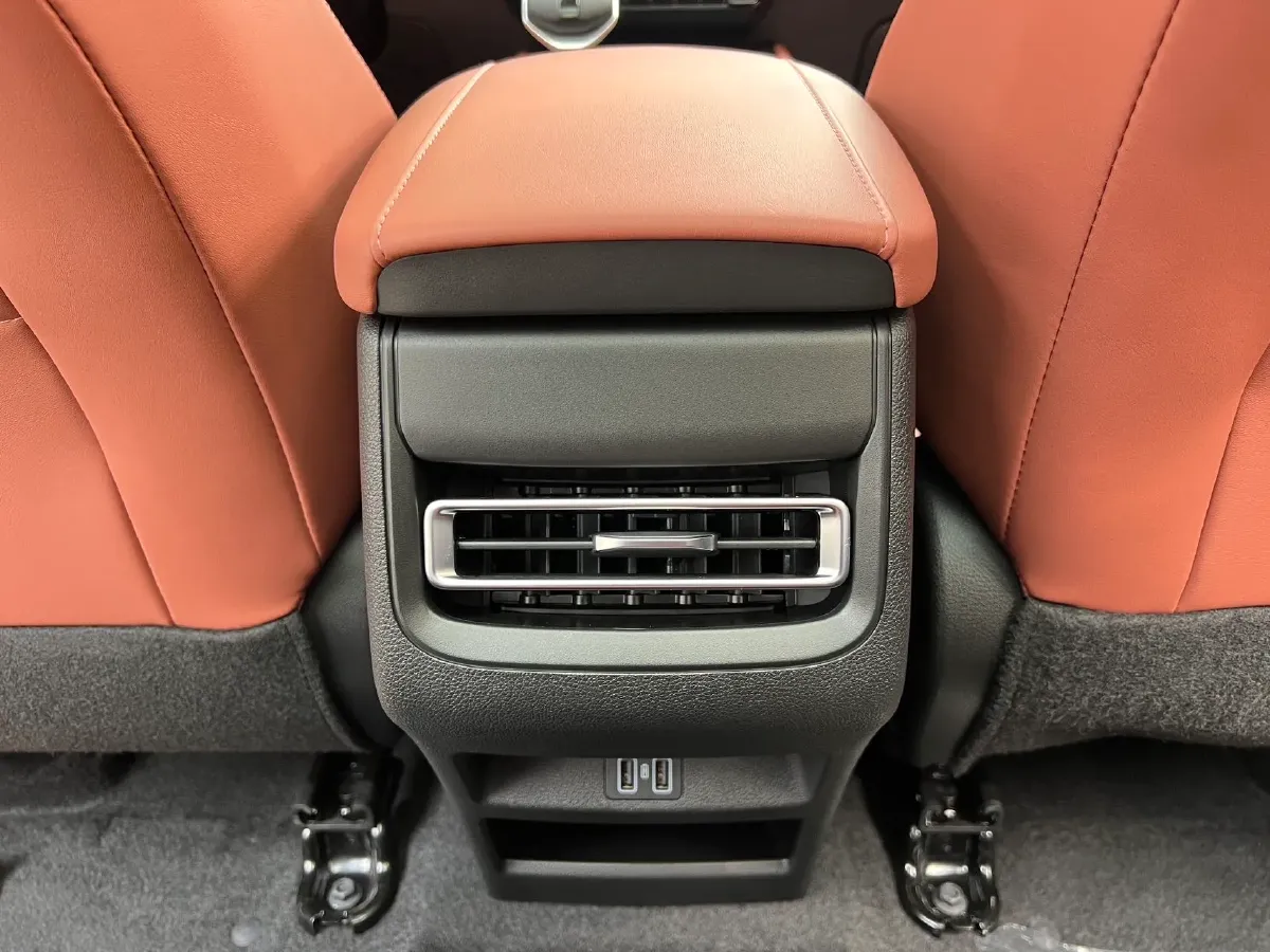 2026 ChangAn CS75 1.5T 192HP L4 7DCT,autocango,china used car exporter,china ev exporter,chinese used car exporter,chinese used ev exporter