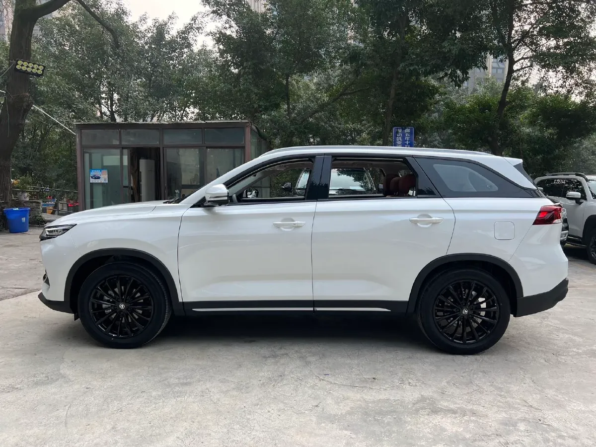 2026 ChangAn CS75 1.5T 192HP L4 7DCT,autocango,china used car exporter,china ev exporter,chinese used car exporter,chinese used ev exporter