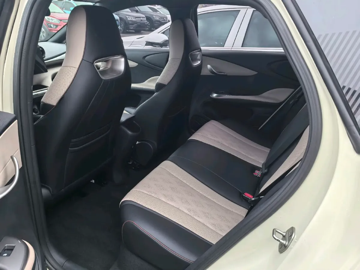 2023 BYD Dolphin BEV 44.928KWH,autocango,china used car exporter,china ev exporter,chinese used car exporter,chinese used ev exporter