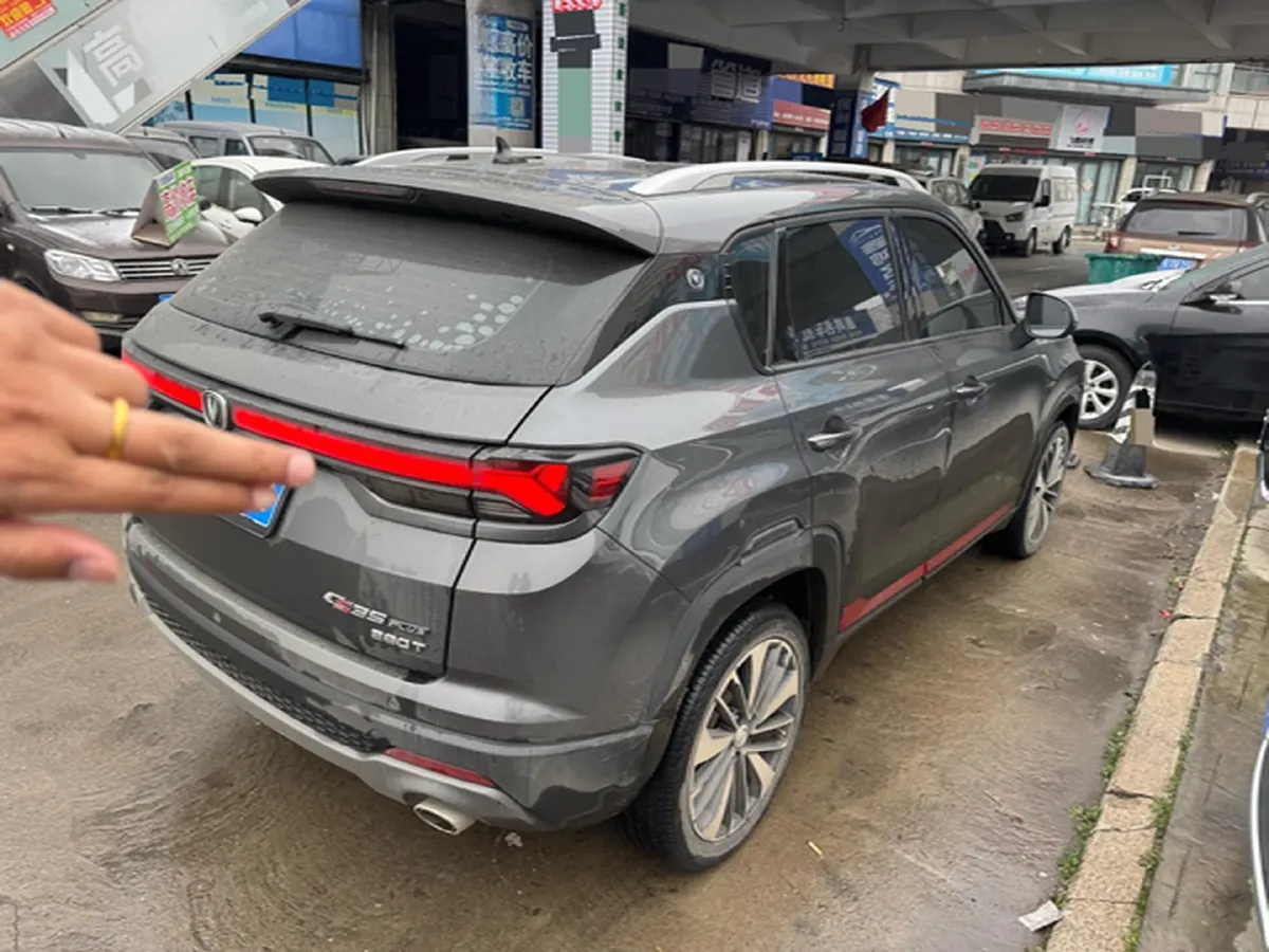 2021 ChangAn CS35 Plus 1.4T 160HP L4 7DCT,autocango,china used car exporter,china ev exporter,chinese used car exporter,chinese used ev exporter