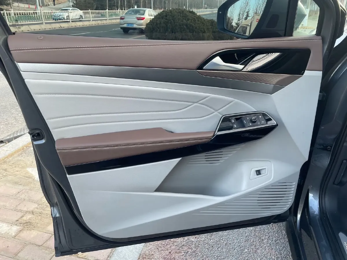 2022 Volkswagen ID.6 X BEV 83.4KWH,autocango,china used car exporter,china ev exporter,chinese used car exporter,chinese used ev exporter