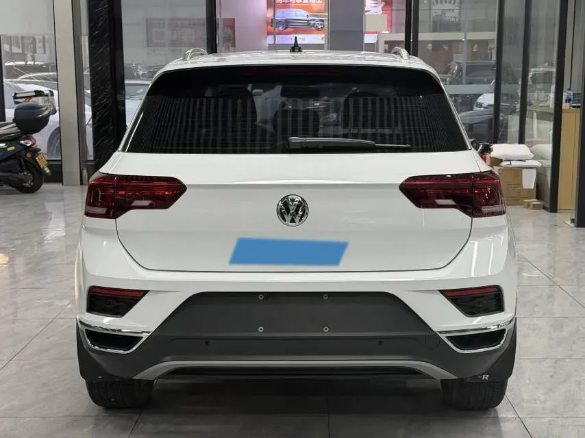 2022 Volkswagen T-Roc 1.4T 150HP L4 7DCT,autocango,china used car exporter,china ev exporter,chinese used car exporter,chinese used ev exporter