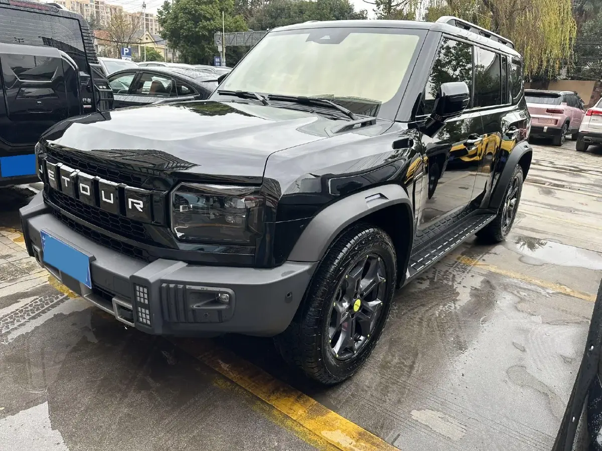 2023 Jetour Traveller 2.0T 254HP L4 7DCT