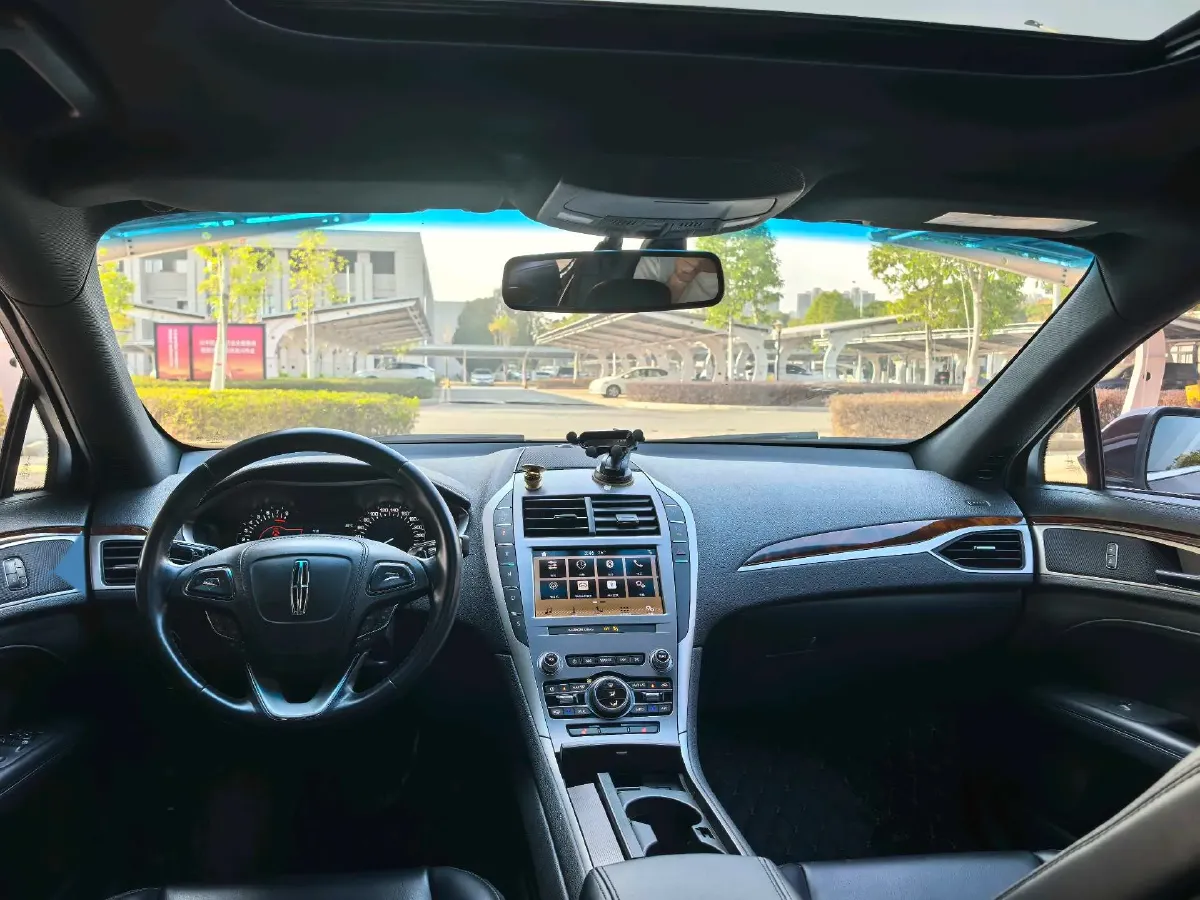 2019 BMW X2 1.5T 140HP L3 7DCT,autocango,china used car exporter,china ev exporter,chinese used car exporter,chinese used ev exporter