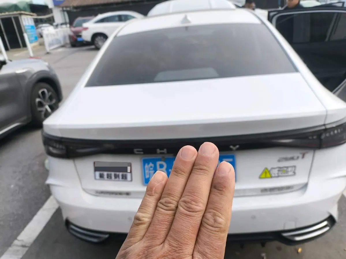 2022 Chery Arrizo 8 1.6T 197HP L4 7DCT,autocango,china used car exporter,china ev exporter,chinese used car exporter,chinese used ev exporter