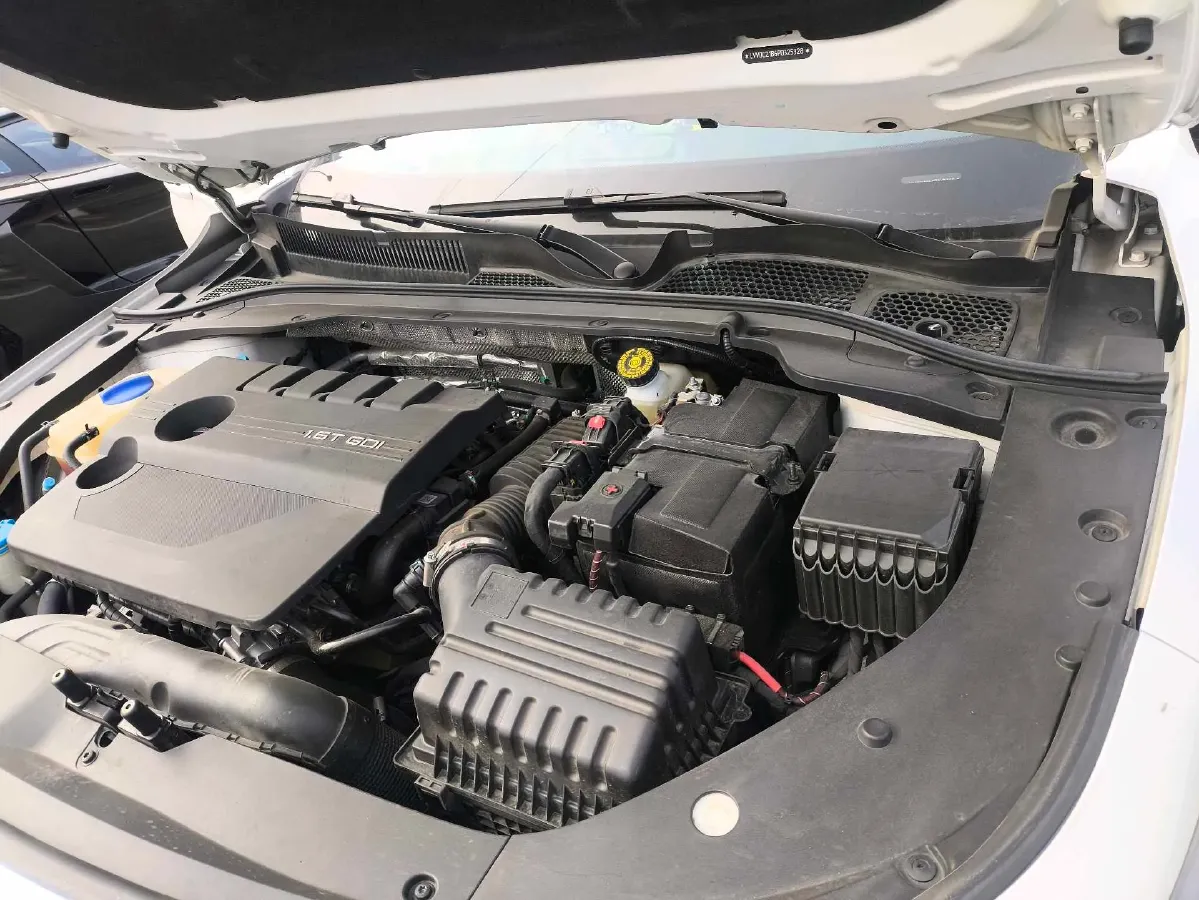 2022 Chery Arrizo 8 1.6T 197HP L4 7DCT,autocango,china used car exporter,china ev exporter,chinese used car exporter,chinese used ev exporter