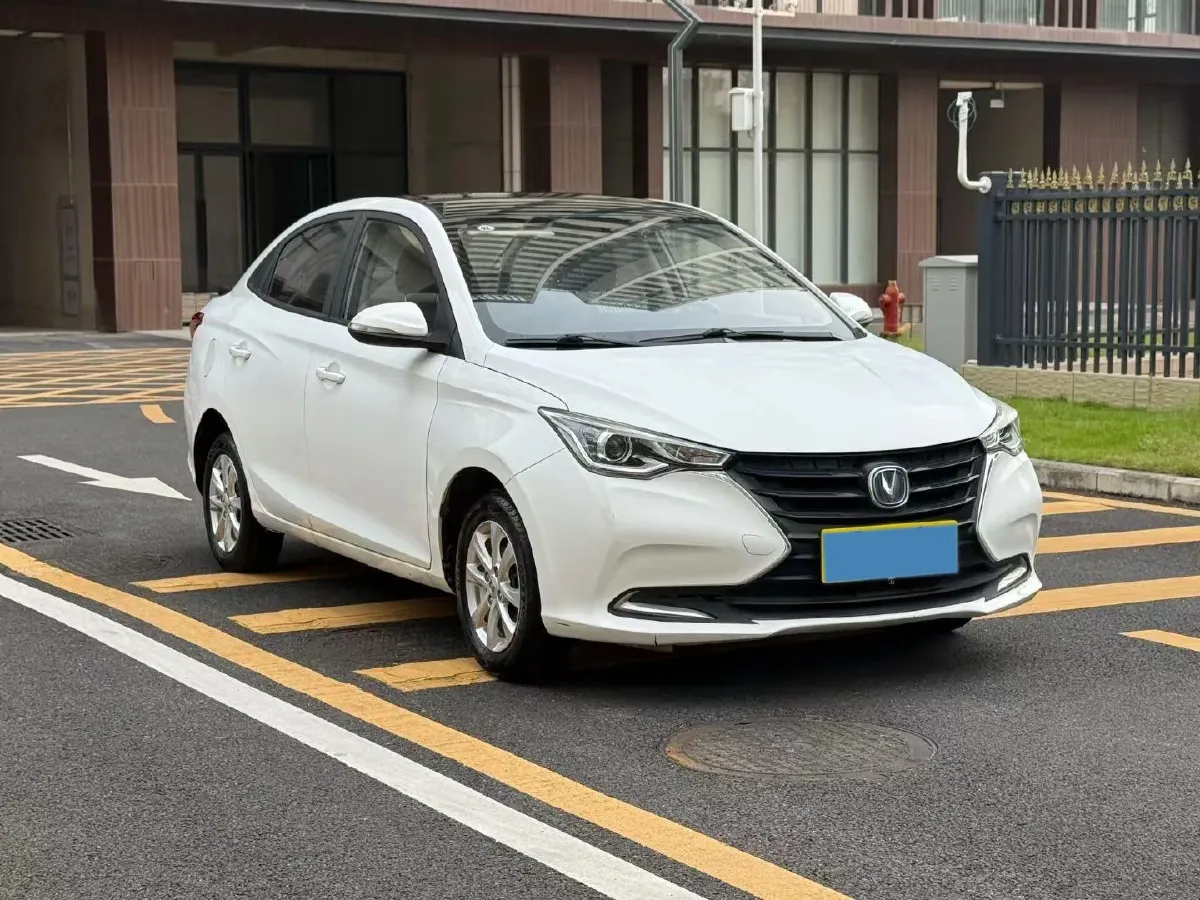 2019 ChangAn Alsvin 1.5L 107HP L4 5DCT,autocango,china used car exporter,china ev exporter,chinese used car exporter,chinese used ev exporter