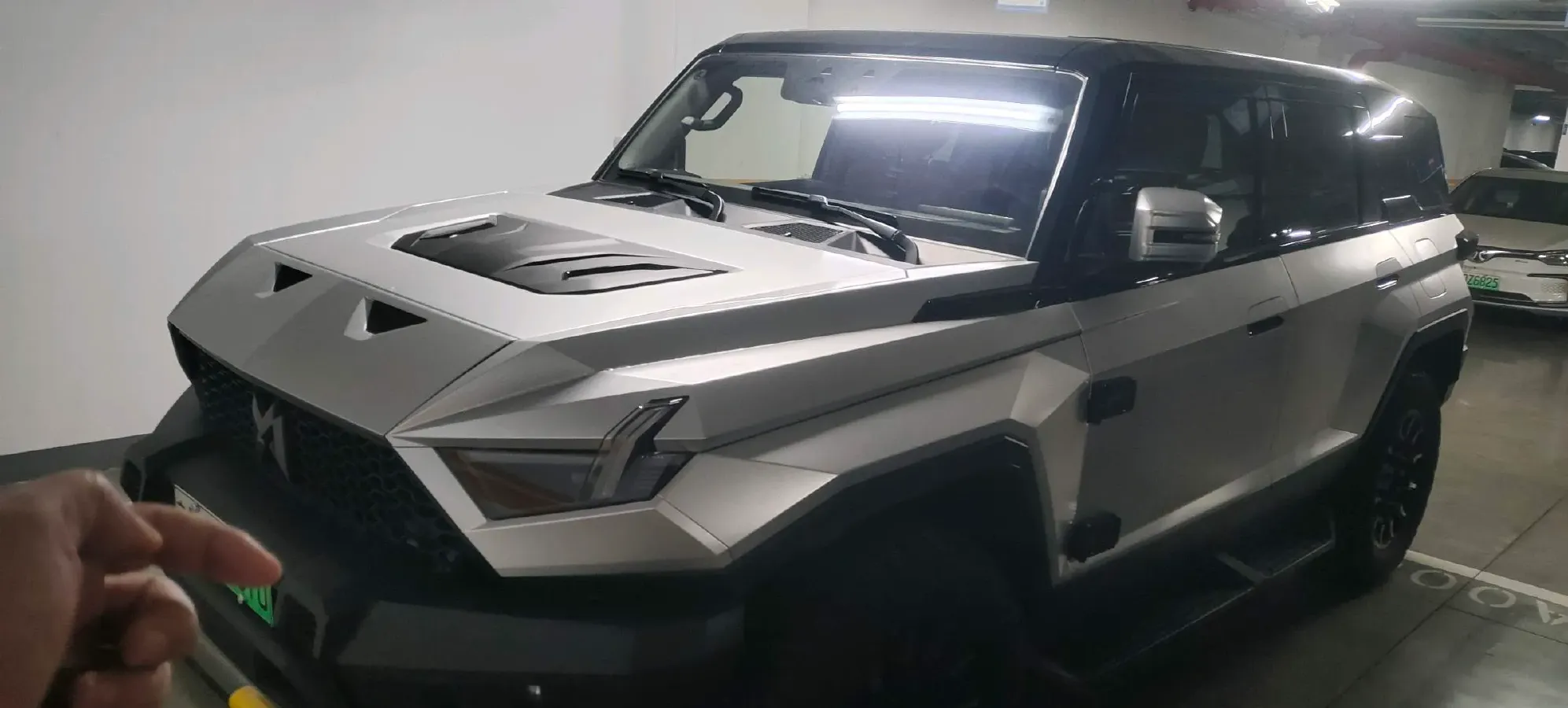 2023 M Hero 917 REEV 197HP 2AT REEV 65.8KWH,autocango,china used car exporter,china ev exporter,chinese used car exporter,chinese used ev exporter