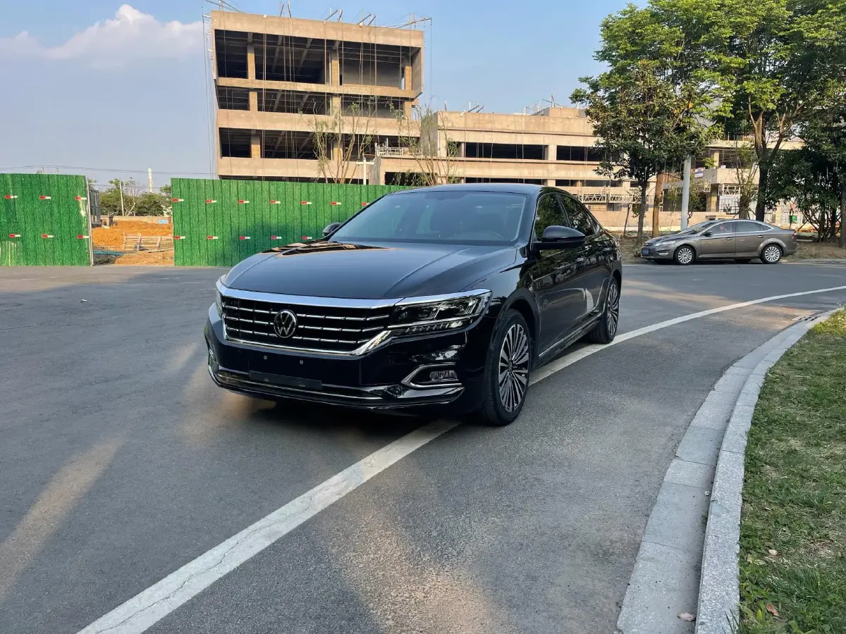 2019 Volvo V40 1.5T 152HP L4 6AT