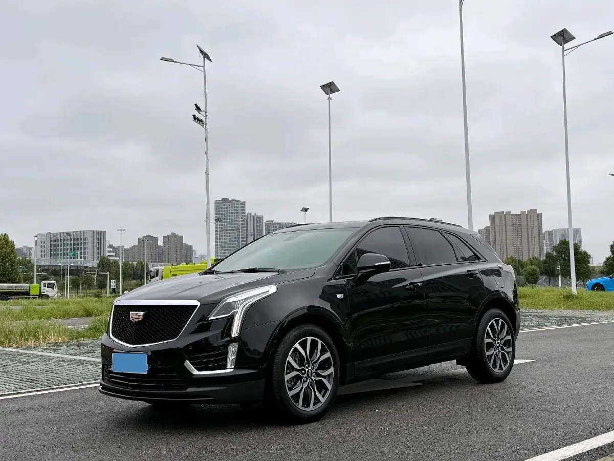 2022 Cadillac XT5 2.0T 237HP L4 9AT