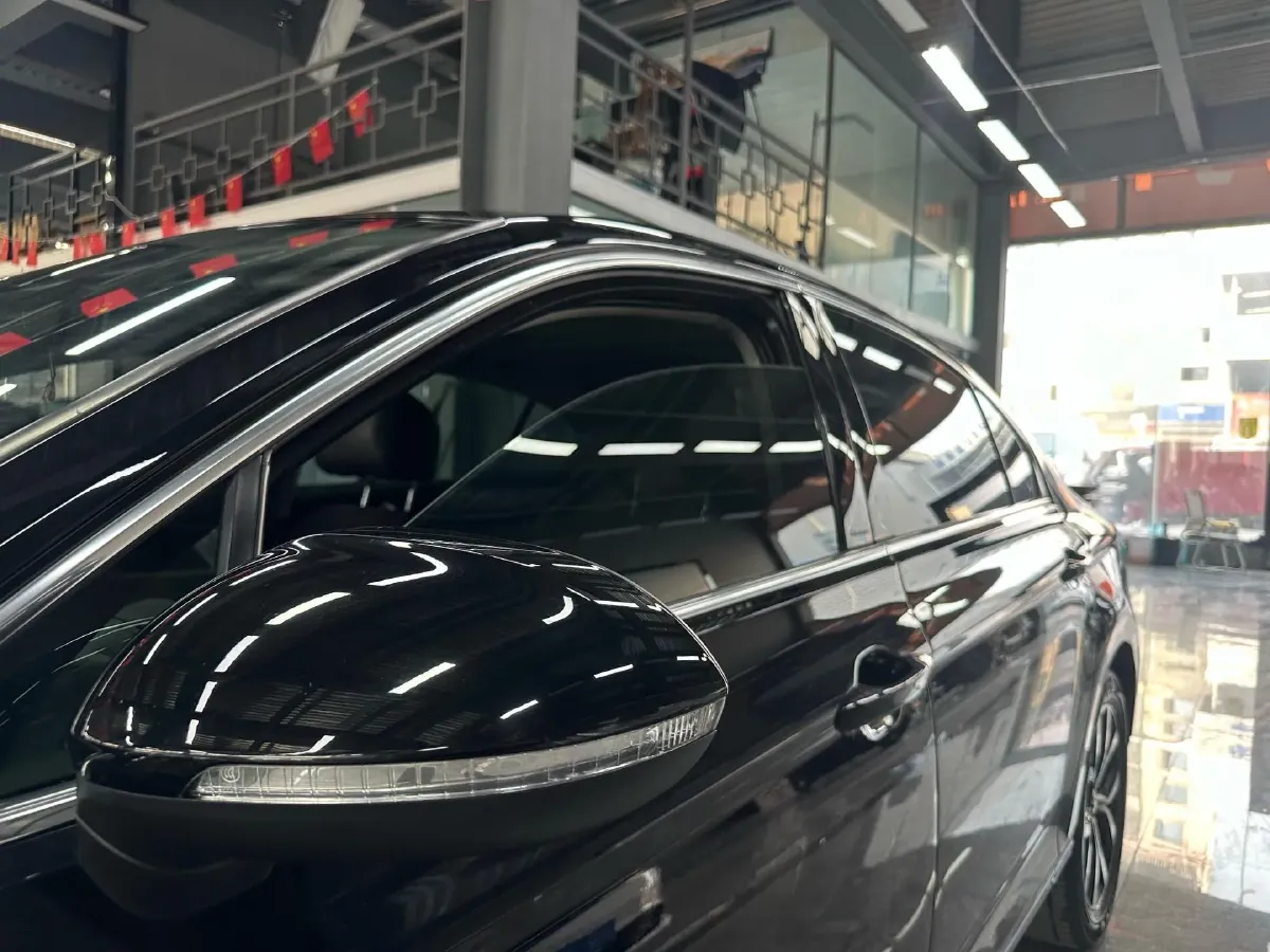 2020 Volkswagen Magotan 2.0T 186HP L4 7DCT,autocango,china used car exporter,china ev exporter,chinese used car exporter,chinese used ev exporter