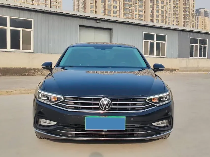 2020 Volkswagen Magotan 2.0T 186HP L4 7DCT,autocango,china used car exporter,china ev exporter,chinese used car exporter,chinese used ev exporter
