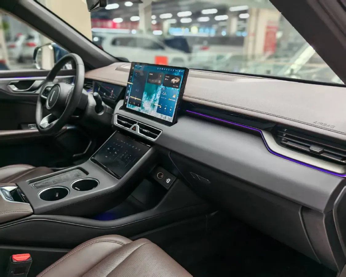 2024 WEY Mocha 1.5T 170HP L4 4DHT PHEV 35.04KWH,autocango,china used car exporter,china ev exporter,chinese used car exporter,chinese used ev exporter