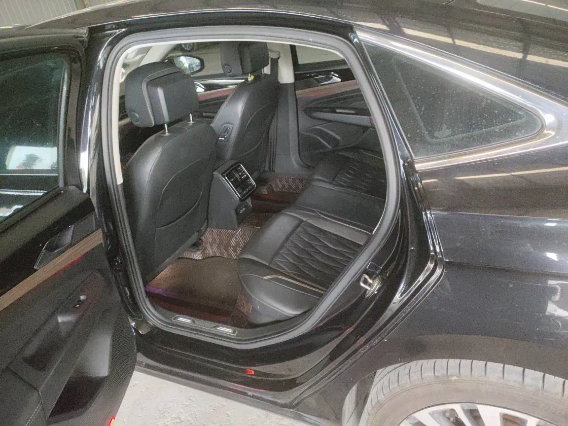 2019 Volvo V40 1.5T 152HP L4 6AT,autocango,china used car exporter,china ev exporter,chinese used car exporter,chinese used ev exporter