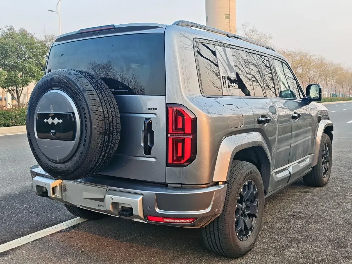 2025 FangChengBao Bao 5 1.5T 194HP L4 E-CVT PHEV 31.8KWH,autocango,china used car exporter,china ev exporter,chinese used car exporter,chinese used ev exporter