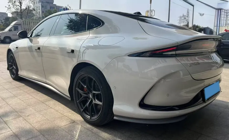 2024 IM L6 BEV 75KWH,autocango,china used car exporter,china ev exporter,chinese used car exporter,chinese used ev exporter