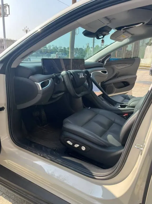 2024 IM L6 BEV 75KWH,autocango,china used car exporter,china ev exporter,chinese used car exporter,chinese used ev exporter