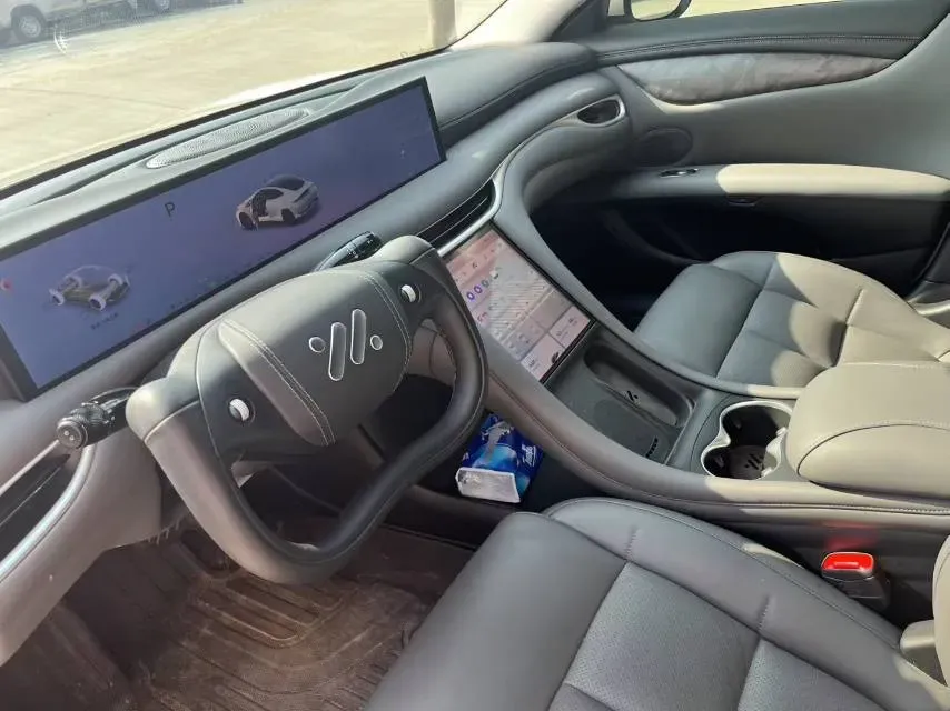 2024 IM L6 BEV 75KWH,autocango,china used car exporter,china ev exporter,chinese used car exporter,chinese used ev exporter