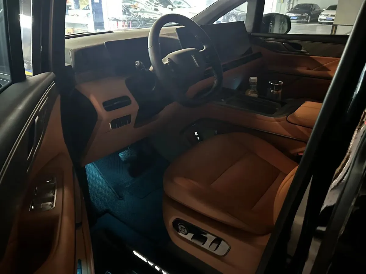 2025 WEY HighMountain 1.5T 170HP L4 4DHT PHEV,autocango,china used car exporter,china ev exporter,chinese used car exporter,chinese used ev exporter