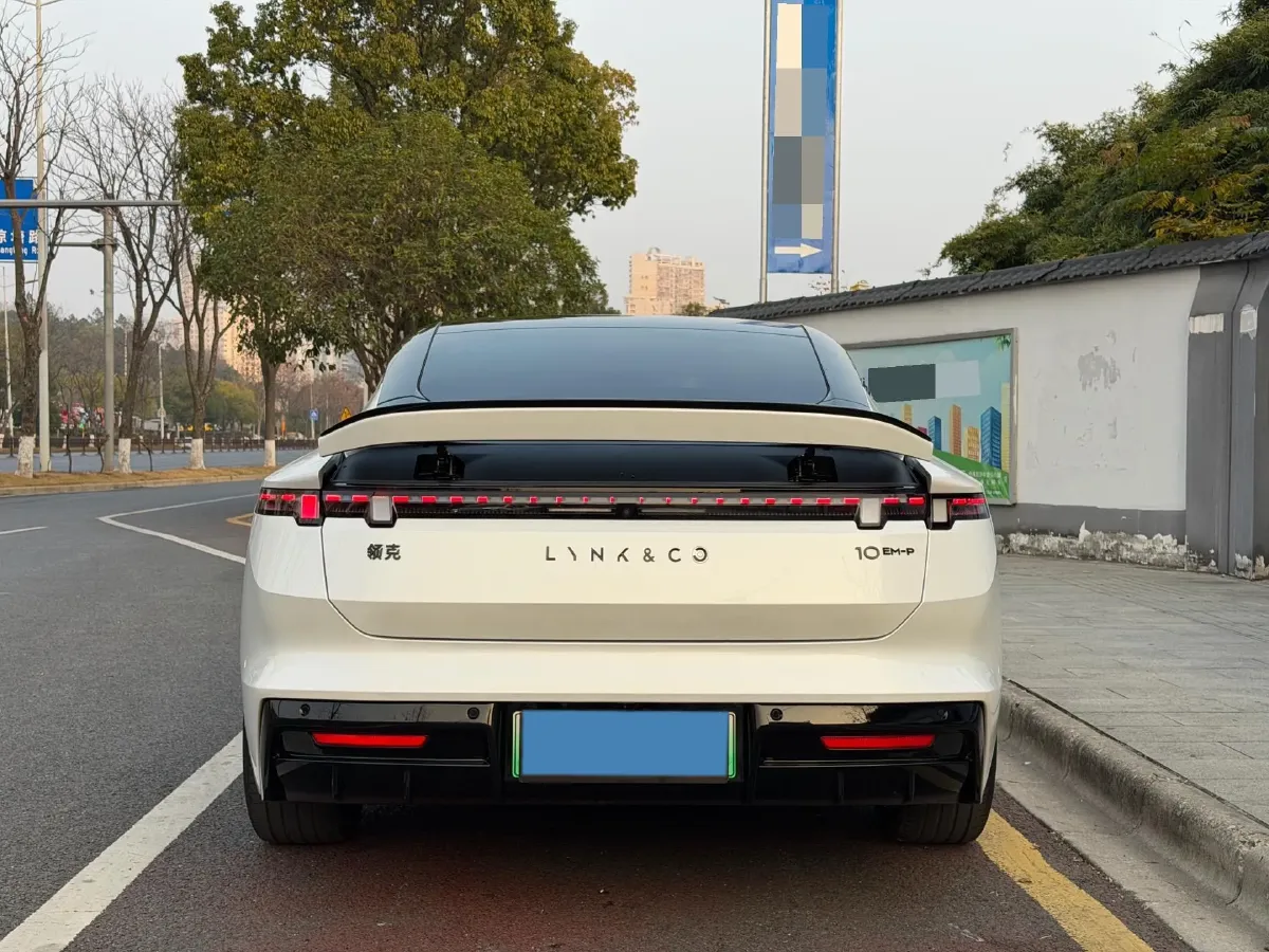 2025 LYNK&CO 10 EM-P 1.5T 163HP L4 3DHT PHEV,autocango,china used car exporter,china ev exporter,chinese used car exporter,chinese used ev exporter