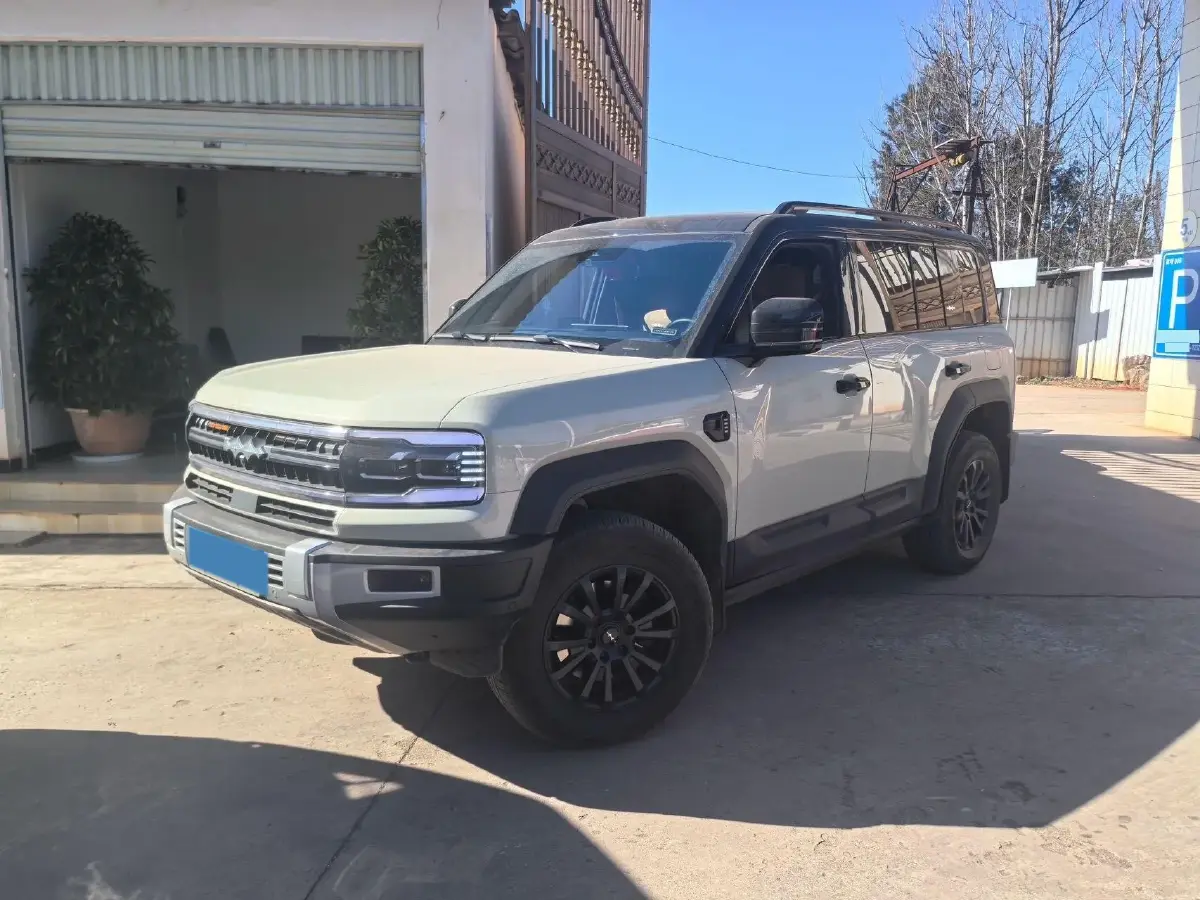 2023 FangChengBao Bao 5 1.5T 194HP L4 E-CVT PHEV 31.8KWH