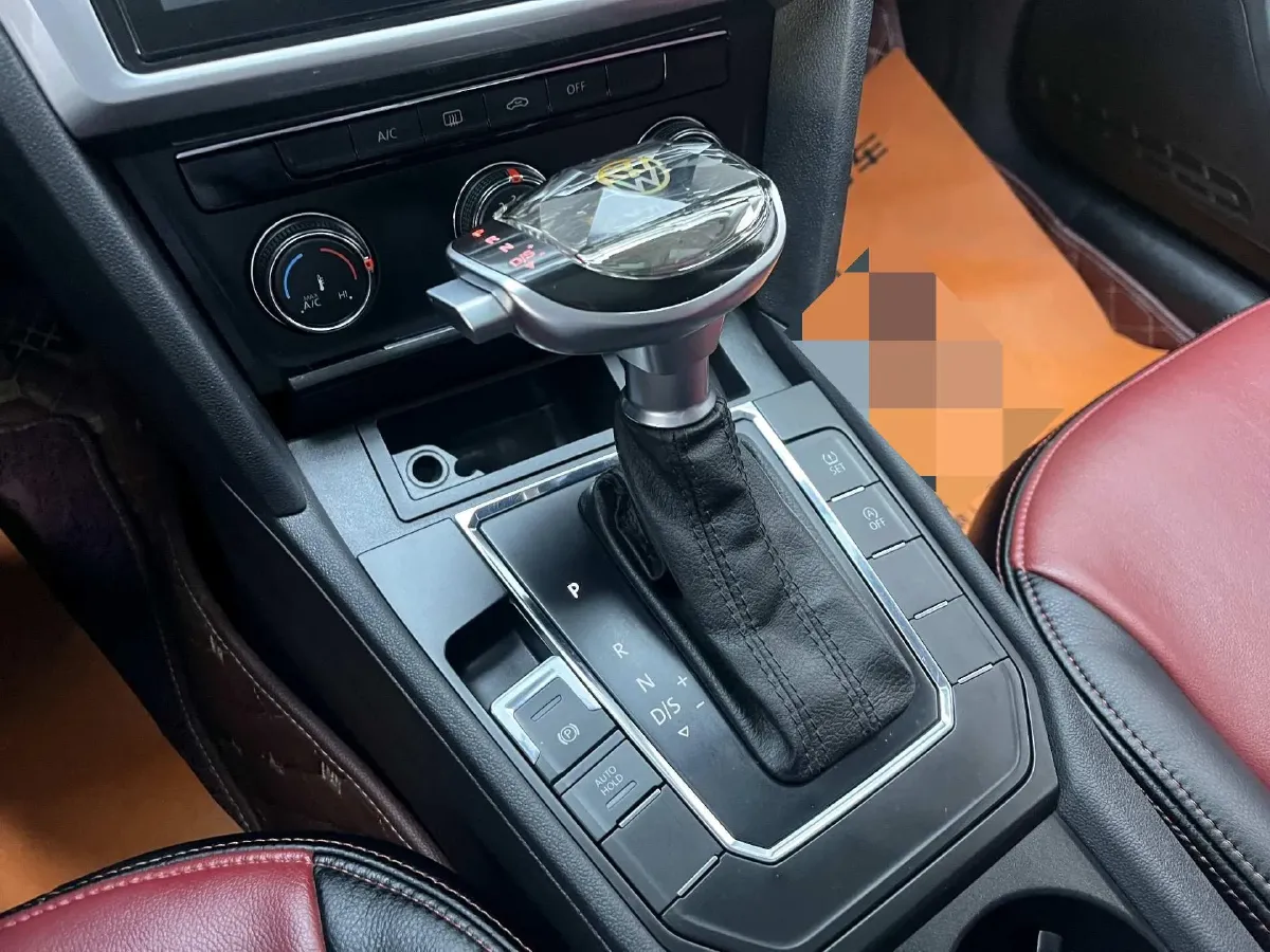 2019 Volkswagen T-Cross 1.4T 150HP L4 7DCT,autocango,china used car exporter,china ev exporter,chinese used car exporter,chinese used ev exporter