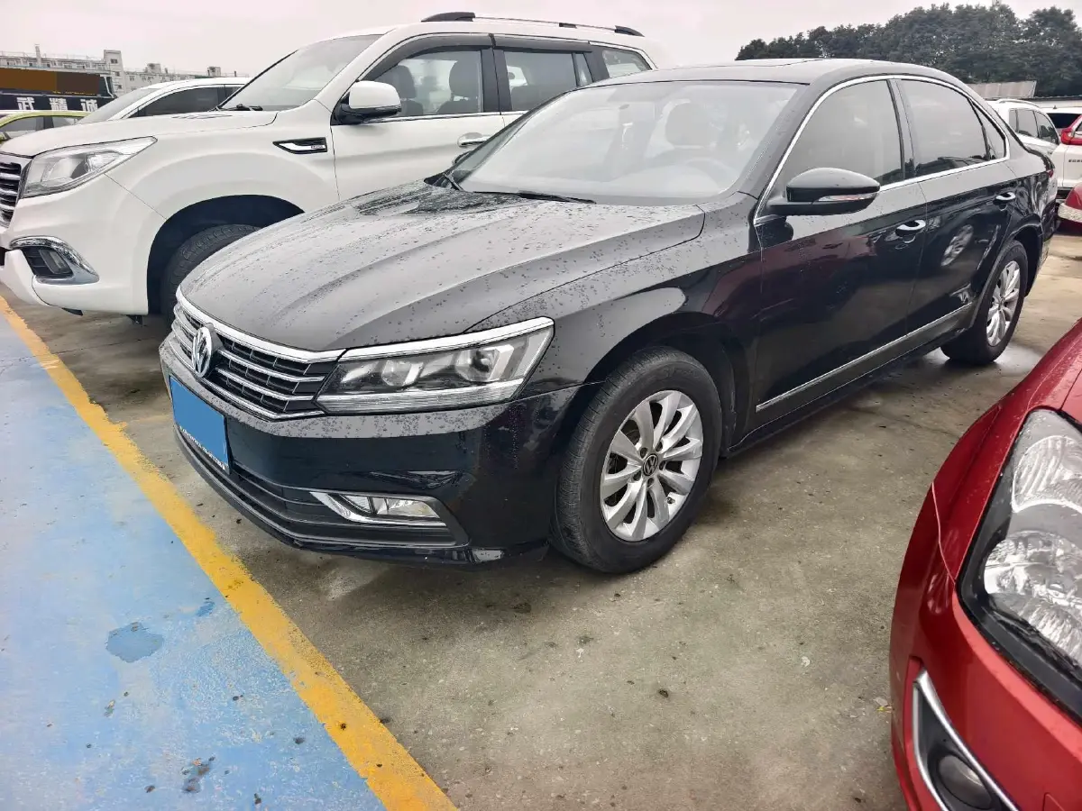 2015 Volkswagen Passat 1.8T 160HP L4 6AT