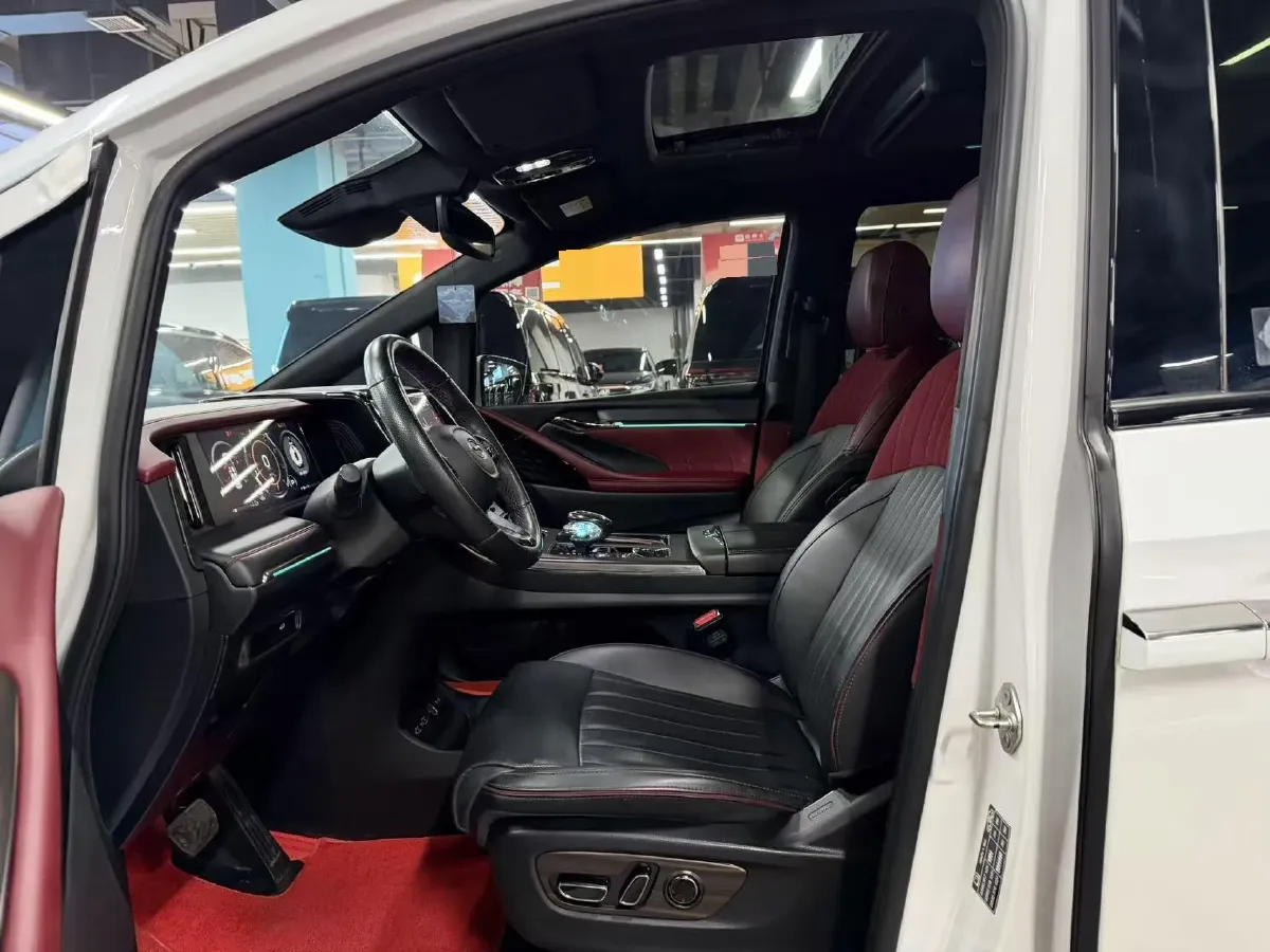 2023 GAC Trumpchi M8 2.0T 252HP L4 8AT,autocango,china used car exporter,china ev exporter,chinese used car exporter,chinese used ev exporter