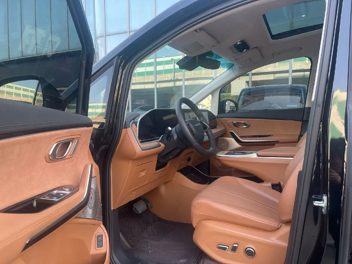 2024 MAXUS DaJia 9 1.5T 150HP L4 1DHT PHEV 39.7KWH,autocango,china used car exporter,china ev exporter,chinese used car exporter,chinese used ev exporter