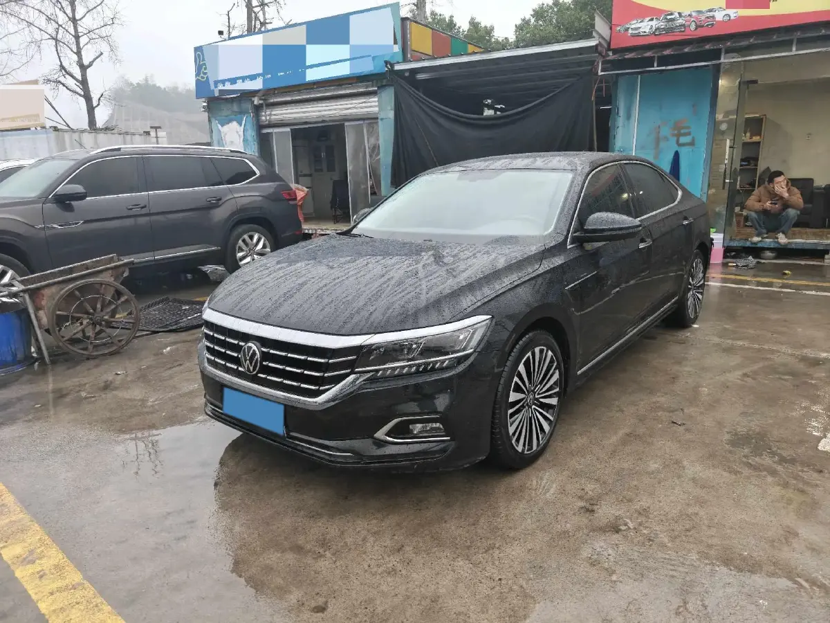 2021 Volkswagen Passat 2.0T 186HP L4 7DCT