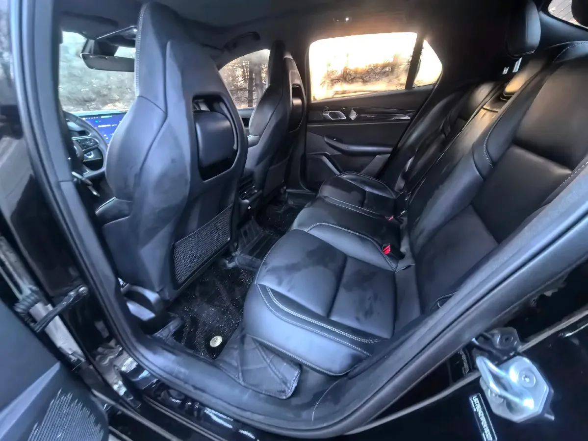 2023 Haval H5 2.0T 224HP L4 8AT,autocango,china used car exporter,china ev exporter,chinese used car exporter,chinese used ev exporter