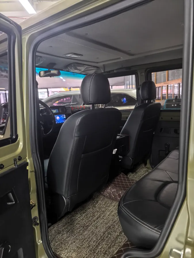 2023 BAW 212 2.4T 211HP L4 6MT,autocango,china used car exporter,china ev exporter,chinese used car exporter,chinese used ev exporter