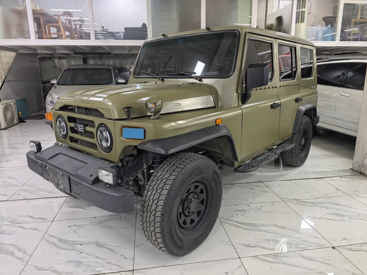 2023 BAW 212 2.4T 211HP L4 6MT,autocango,china used car exporter,china ev exporter,chinese used car exporter,chinese used ev exporter