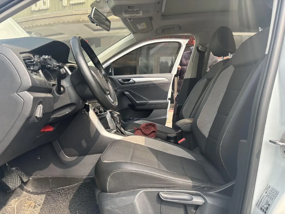 2018 Mitsubishi Eclipse Cross 1.5T 170HP L4 CVT,autocango,china used car exporter,china ev exporter,chinese used car exporter,chinese used ev exporter