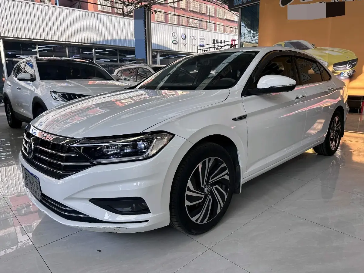 2021 Volkswagen Sagitar 1.2T 116HP L4 7DCT