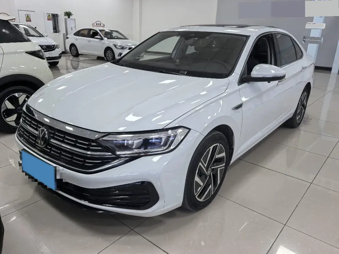 2023 Volkswagen Sagitar 1.5T 160HP L4 7DCT