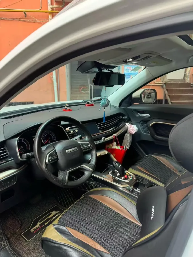 2020 Haval H6 1.5T 169HP L4 7DCT,autocango,china used car exporter,china ev exporter,chinese used car exporter,chinese used ev exporter