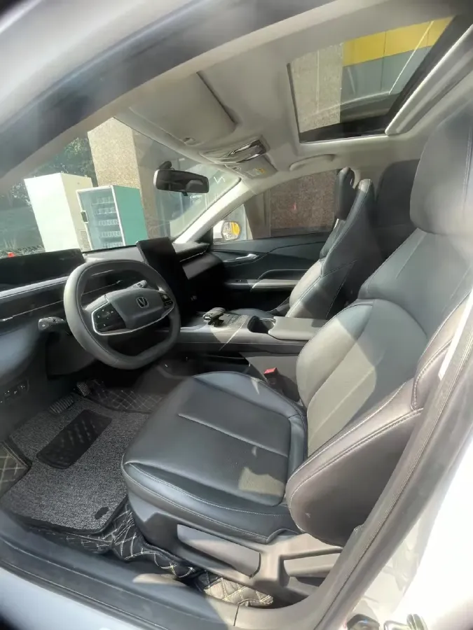 2023 ChangAn Lamore 1.5T 170HP L4 7DCT,autocango,china used car exporter,china ev exporter,chinese used car exporter,chinese used ev exporter