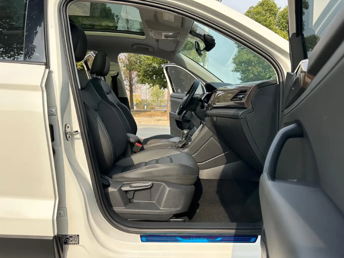 2022 Ford Transit 2.0T 202HP L4 6AT,autocango,china used car exporter,china ev exporter,chinese used car exporter,chinese used ev exporter